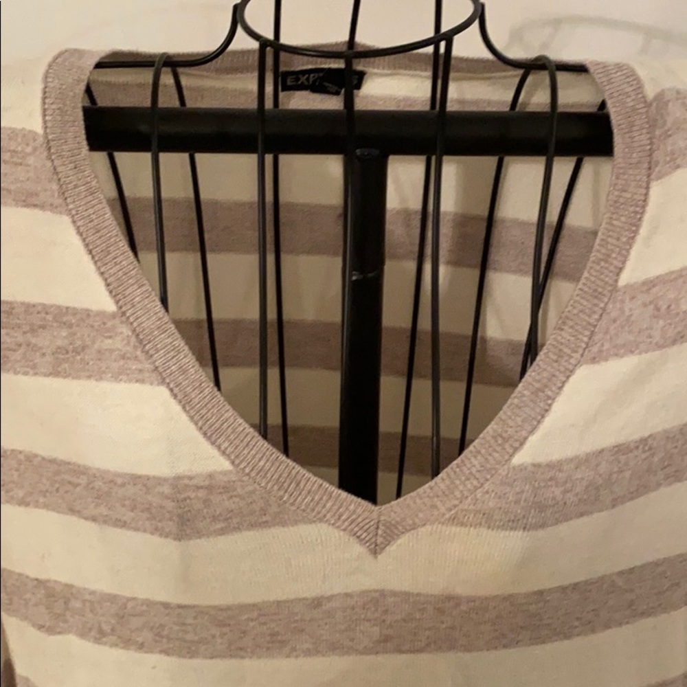 Express Sweater - Picture 5 of 8